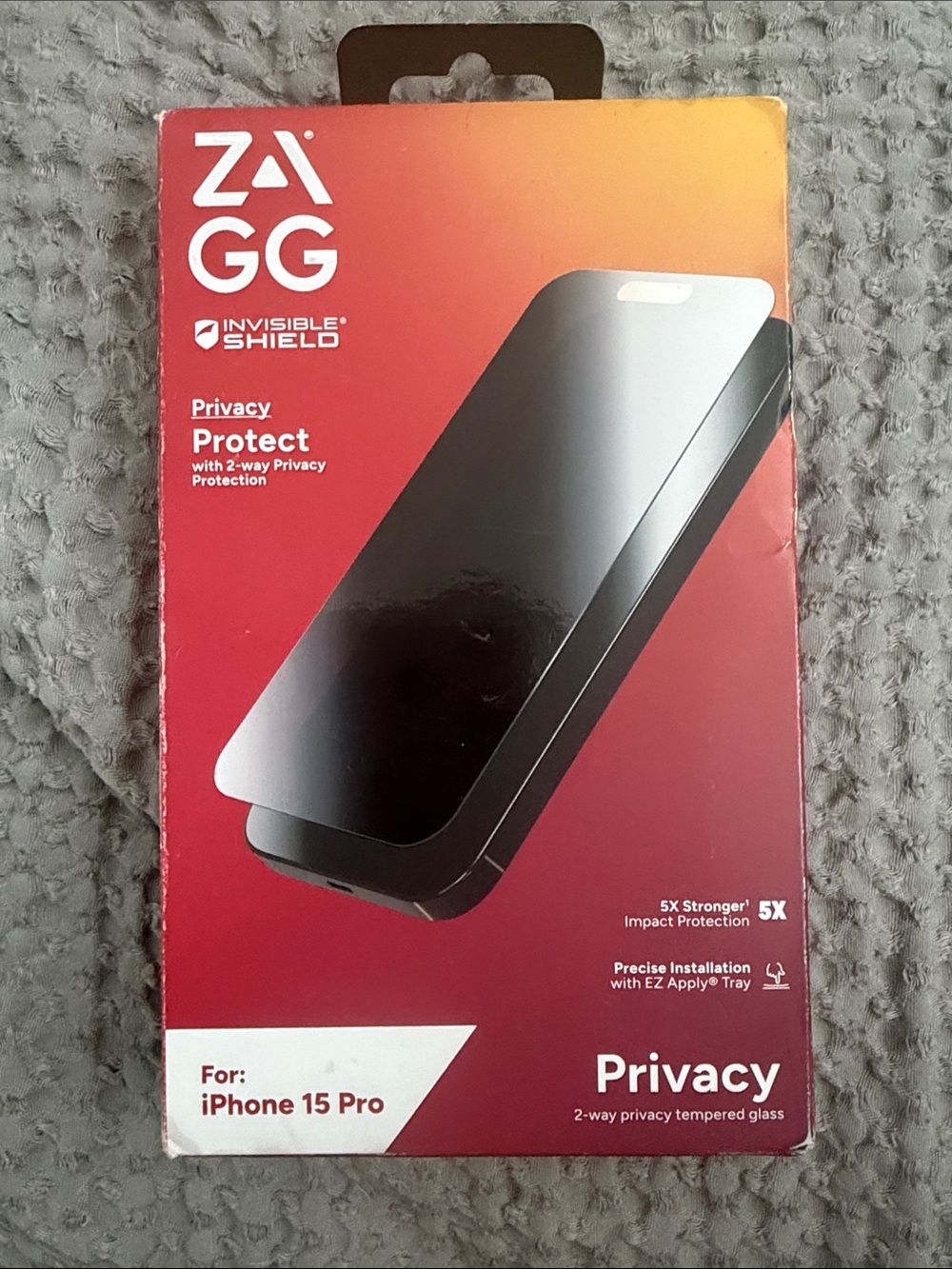 InvisibleShield Privacy Screen Protector for iPhone 15 Pro - Black